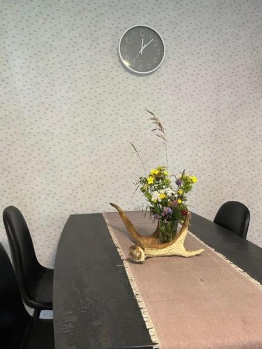 Familienfreundliche Farm Stuga Hamra  外观 照片